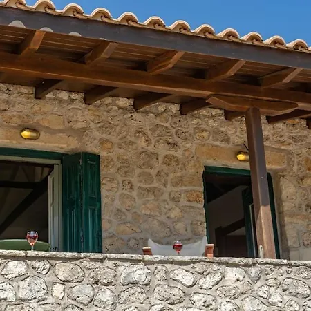 Pano Rouga - Pontzos Traditional Stonehouse