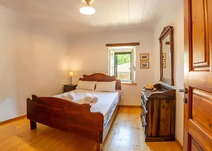 Pano Rouga - Pontzos Traditional Stonehouse