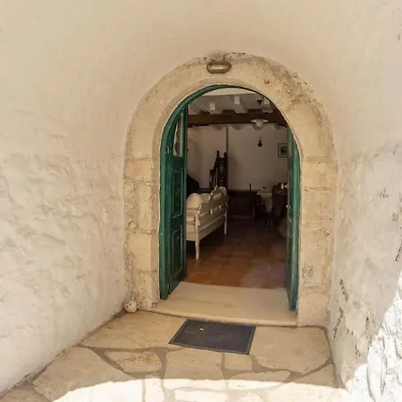 Pano Rouga - Pontzos Traditional Stonehouse