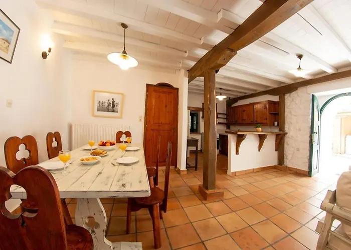 Pano Rouga - Pontzos Traditional Stonehouse * Alexandros